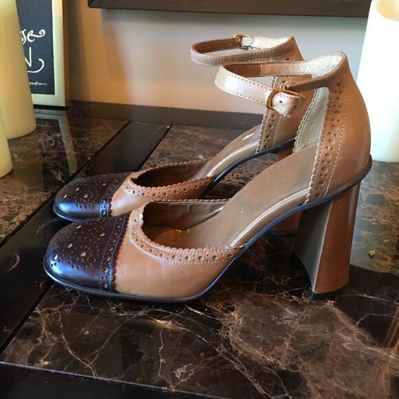 GORGEOUS BROWN Block Heels - Picture 4 of 8